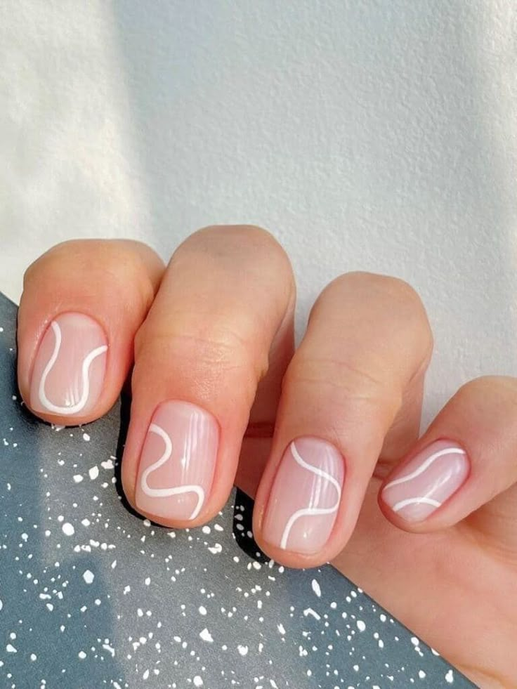 Nail Tips: How to Make Short Nails Look Longer