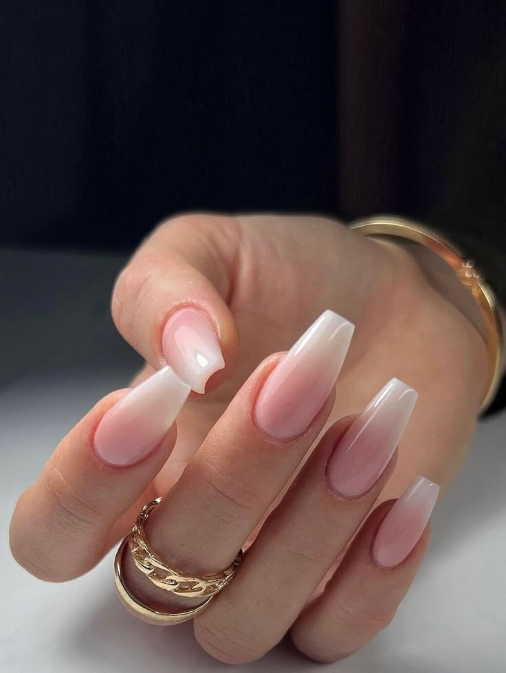 French Fade (Baby Boomer Nails)
